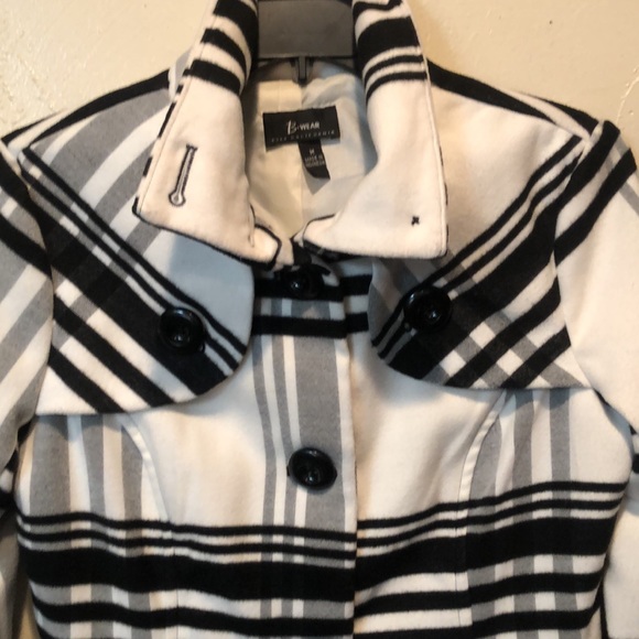 B-wear Byer California Y2K fully lined winter coat. Size M - Picture 3 of 7